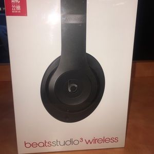 Beats By Dre Studio Bluetooth Headphones